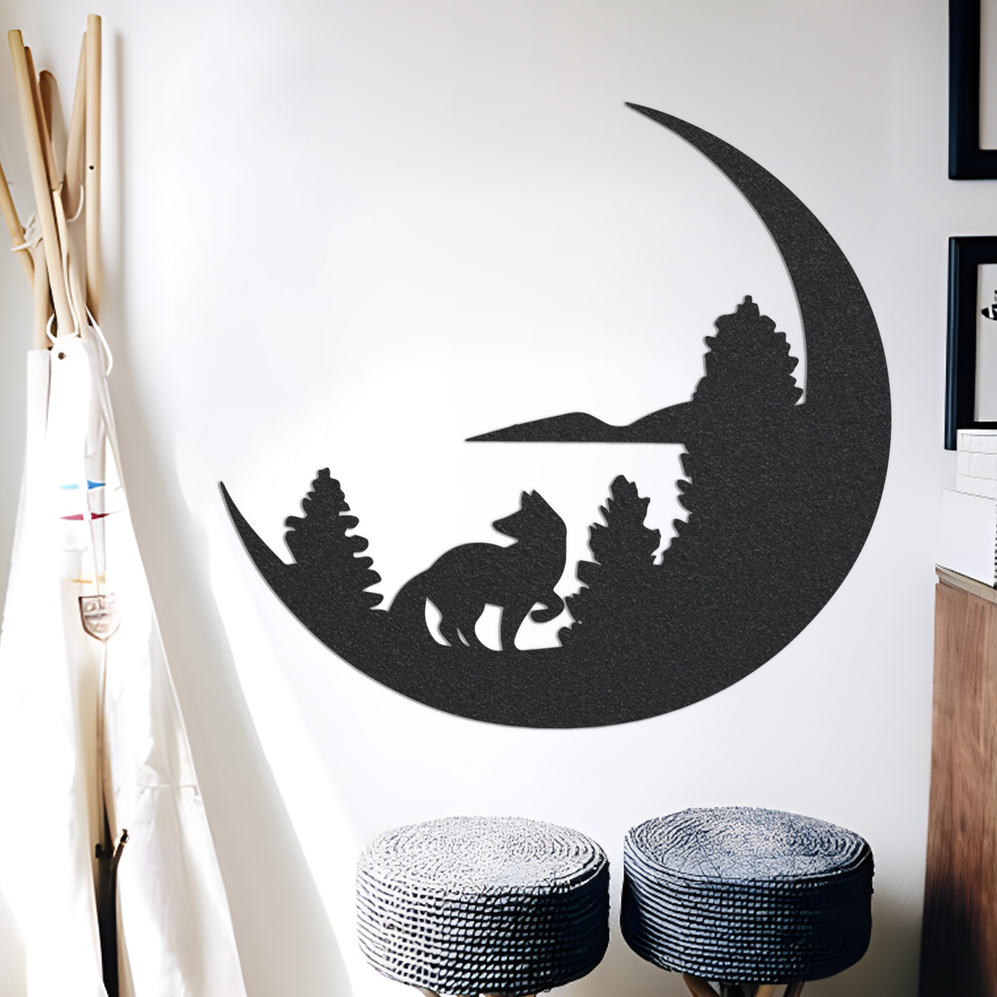 Moon Metal Art / Moon and Wolf Metal Art / Metal Wall Art / Half Moon Sign / Outdoor Home Decor / Custom Wall Art Decor