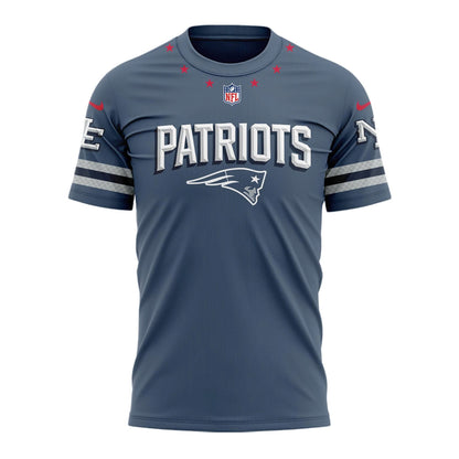 Limited edition New England Patriots T-shirt 𝙍𝙞𝙫𝙖𝙡𝙧𝙞𝙚𝙨. For fans in 2025!