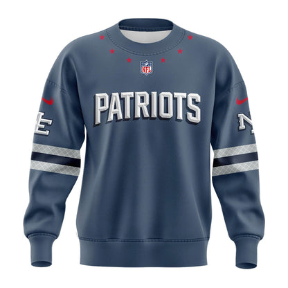 Limited edition New England Patriots Sweatshirt 𝙍𝙞𝙫𝙖𝙡𝙧𝙞𝙚𝙨. For fans in 2025!